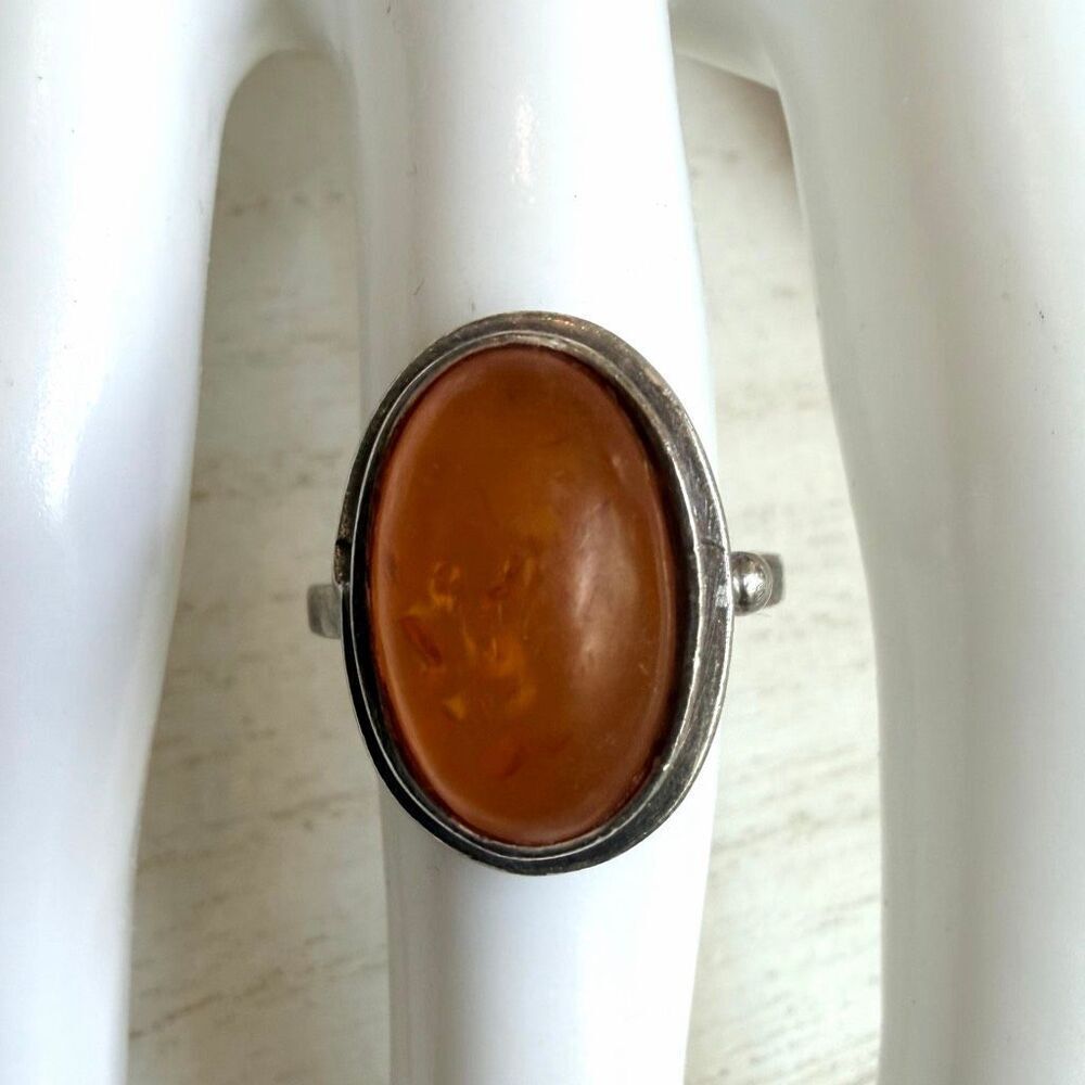 Vintage Sterling Silver Amber Cabochon Ring - Picture 3 of 13